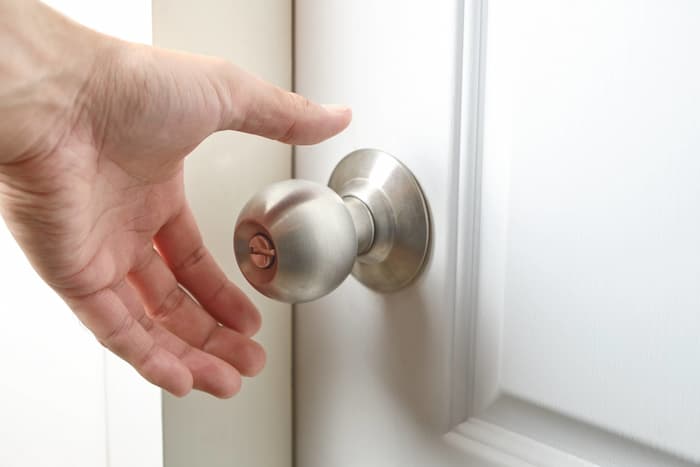 How to Remove Door Knob without Slot
